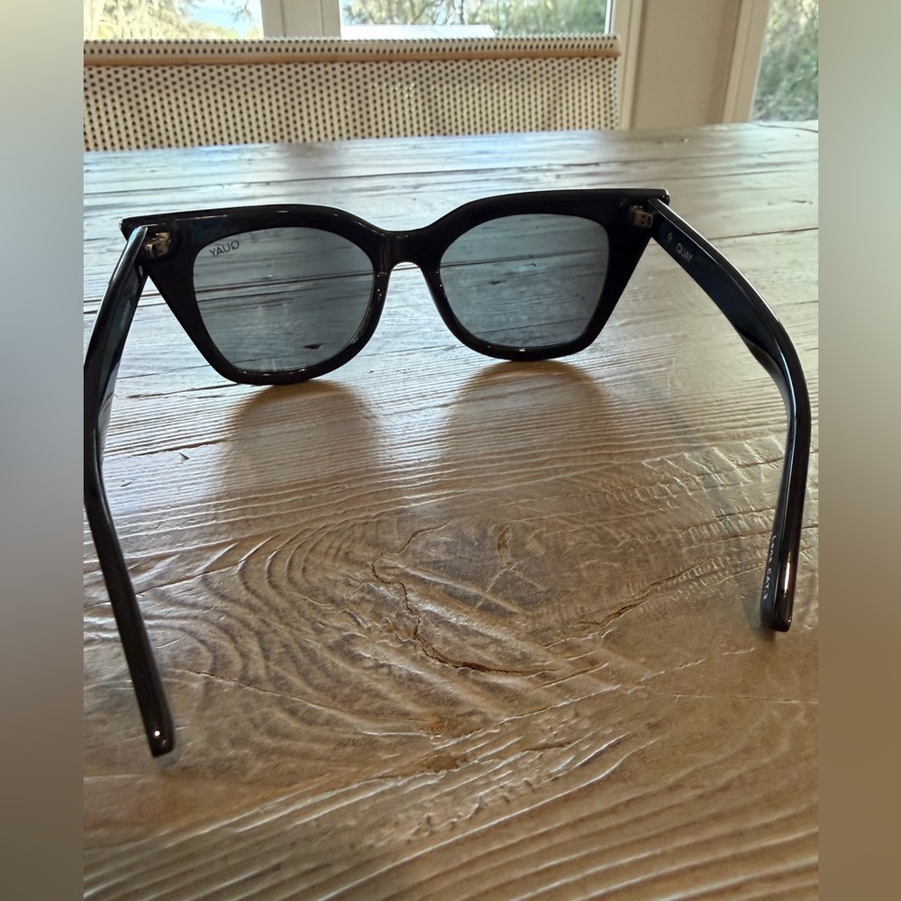 Quay Australia Glossy Black Cat-Eye Sunglasses - Picture 2 of 5